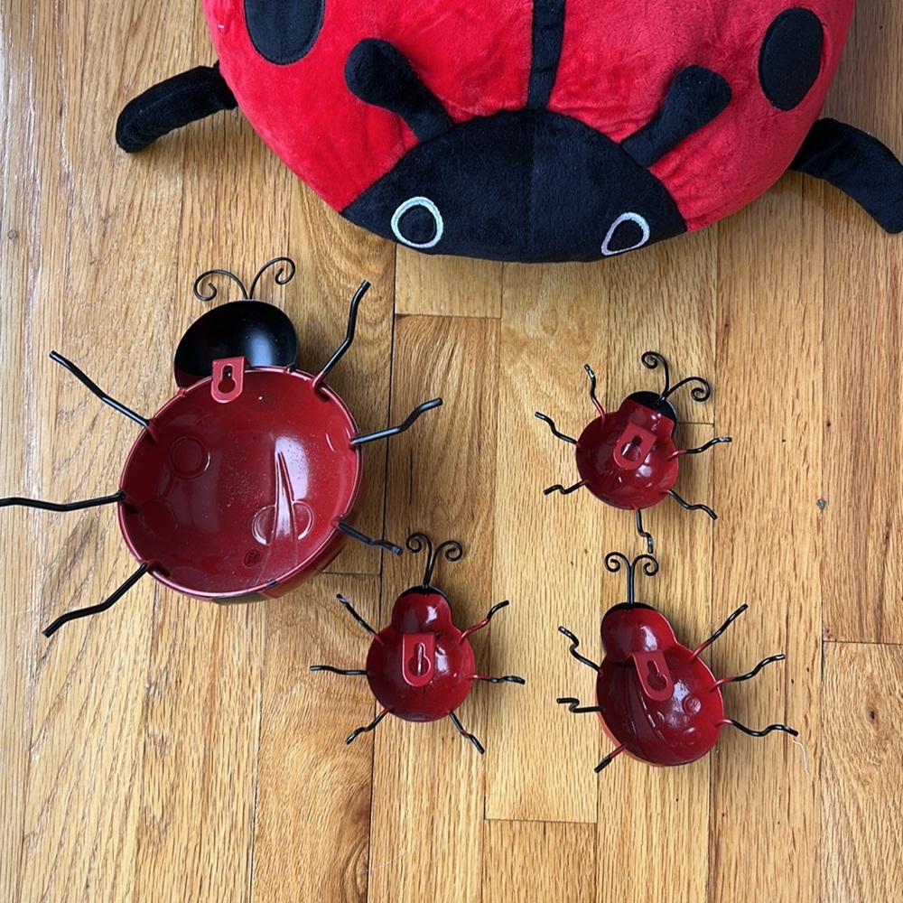 Ladybug decor - Picture 4 of 5